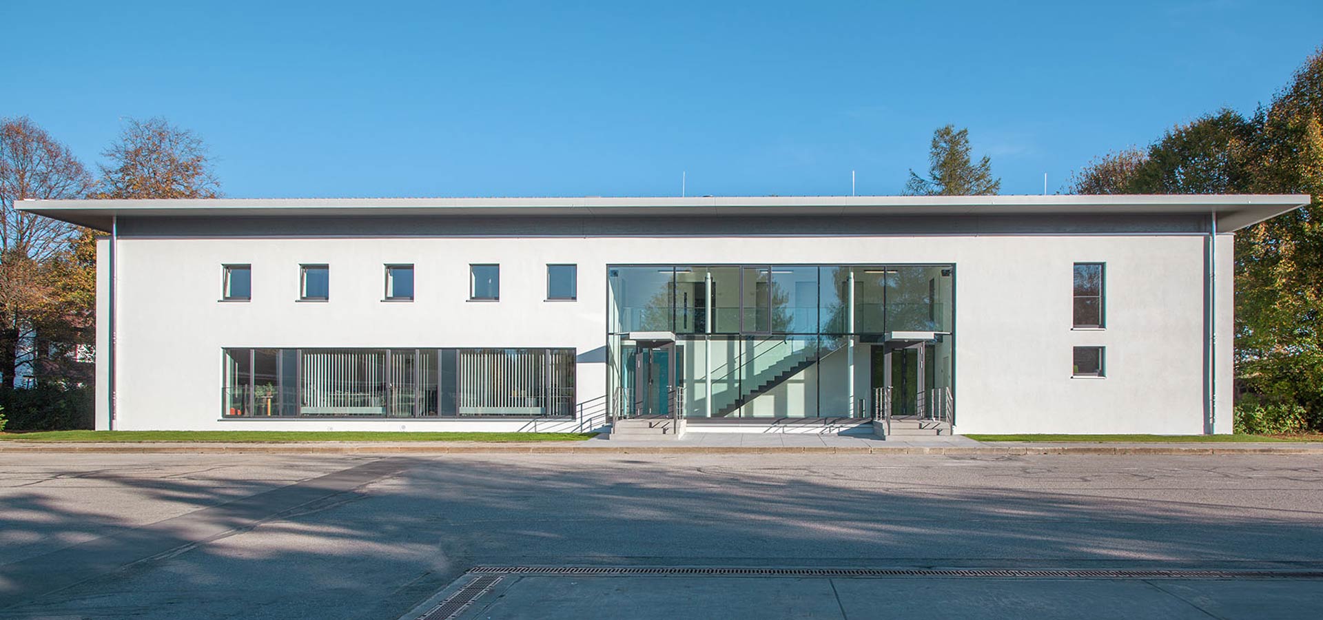 Autobahnmeisterei Hohenbrunn ... ap space Architekten München